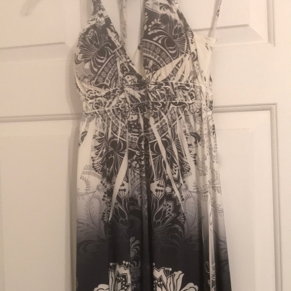 Sundress - Picture 5 of 8